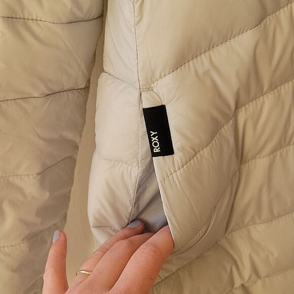 Roxy Puffer Jacket M Women's Lightweight Light Gray Lightweight - Picture 2 of 6
